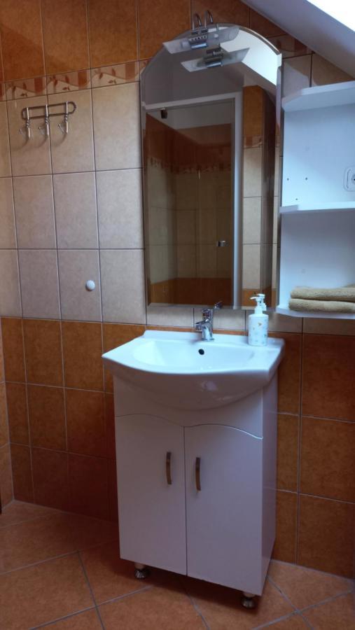 Nefelejcs Fagyizó és Apartmanház Kistolmacs Exterior foto