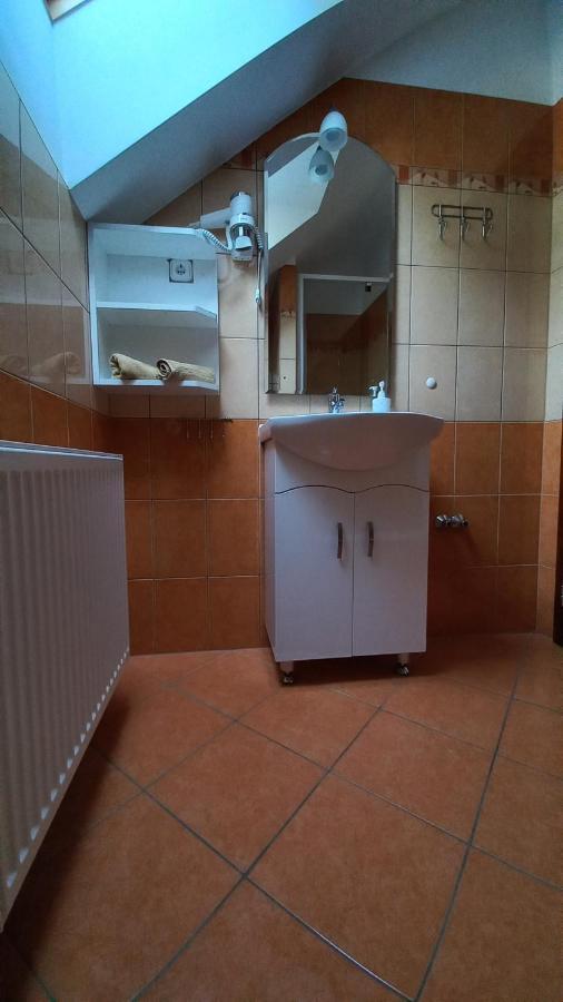 Nefelejcs Fagyizó és Apartmanház Kistolmacs Exterior foto